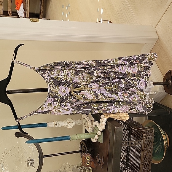 Free People mini dress XS spaghetti strap, beaded neckline, purple/green floral - Picture 3 of 9